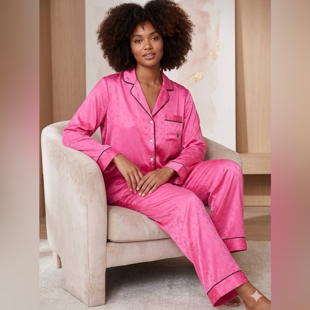 Victoria's Secret satin jacquard pajama set sleep set pink hearts 🩷